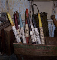 Assorted Tapers-Bayberry, candle, taper
Beeswax, Buttercream, Blue Willow, Berries, 
Clove,
Cranberry Plum,
Faux Tallow,
Frosted Snowdrops,
Olde Colonial Hearth, pitch, 
Pumplin Spice,
Vermont Maple