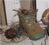 Blue Willow Berries Shoe Nest With Bird-