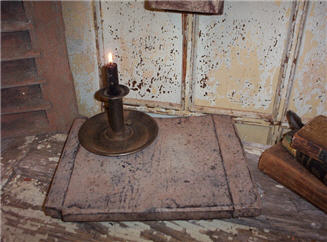 Chippy White Footed Buttery/Candle Board-