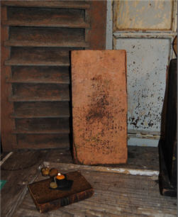 Small Chippy Candle Board-